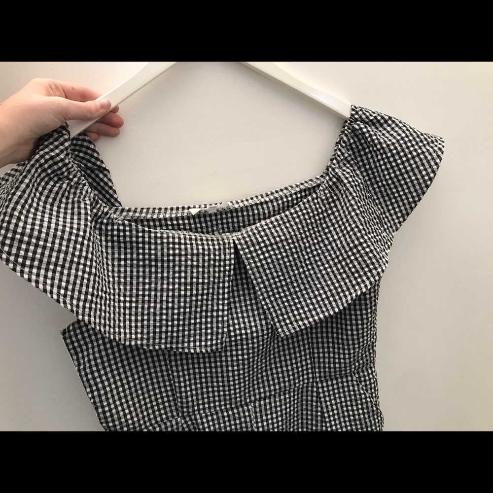 Romper - Picture 2 of 5